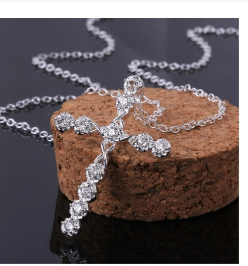 ✝️ Collier Croix Femme – Plaqué Argent 925